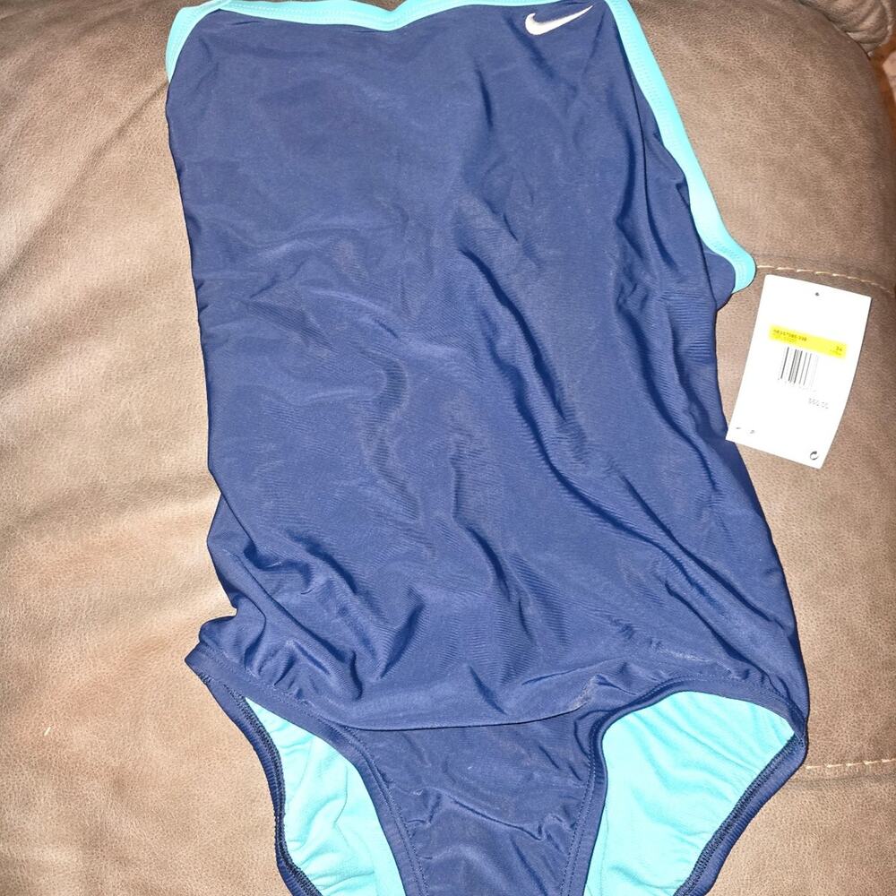 Nike One piece Competition Swimsuit training size 34 NWT MSRP $60 - Picture 7 of 8